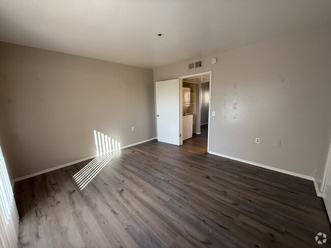 Building Photo - 12221 W Bell Rd Rental