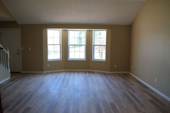 Photo - 1309-1311 Godas Unidad 1309