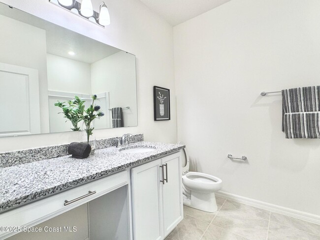 Photo - 386 Glaspell Cir SE