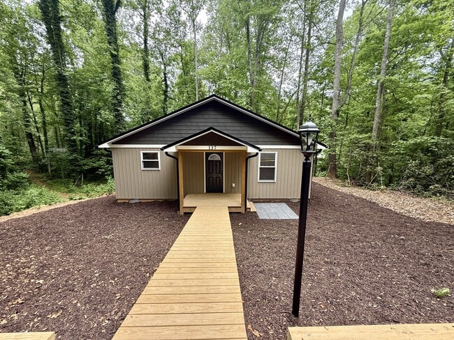 Photo - 137 Luke Martin Ln