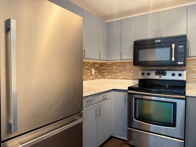 Photo - 4 Churchill Ct