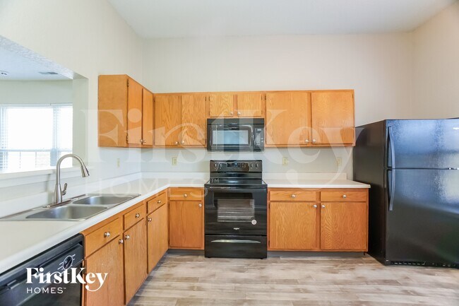 Photo - 1435 Blue Brook Way