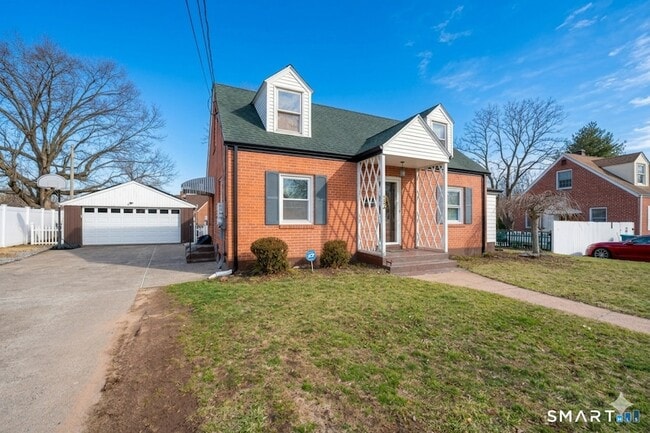 Photo - 122 Oberlin Rd