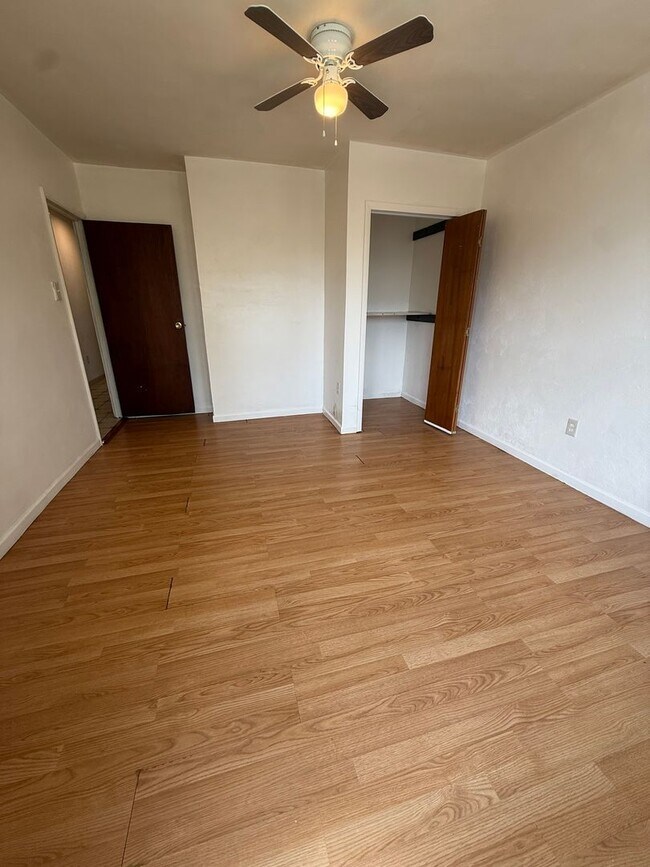 2824 Clermont Ave Unit B