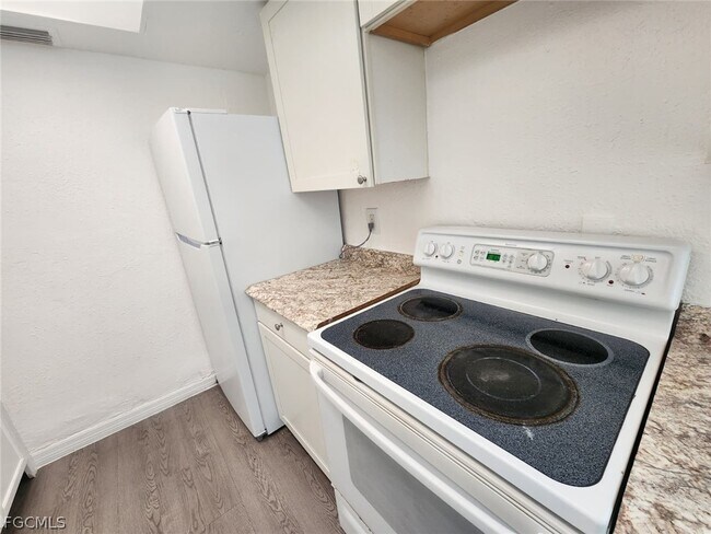 Photo - 1919 Lillie St