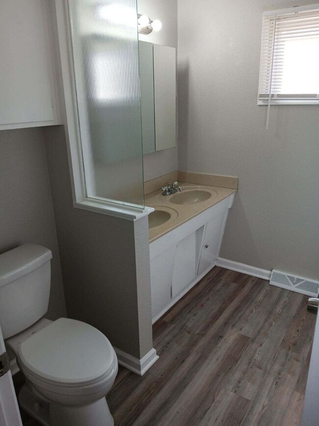 Photo - 3 bedroom 1 bath in Southwest Topeka