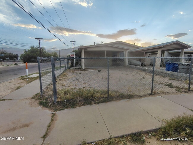 Building Photo - 8901 Ankerson St