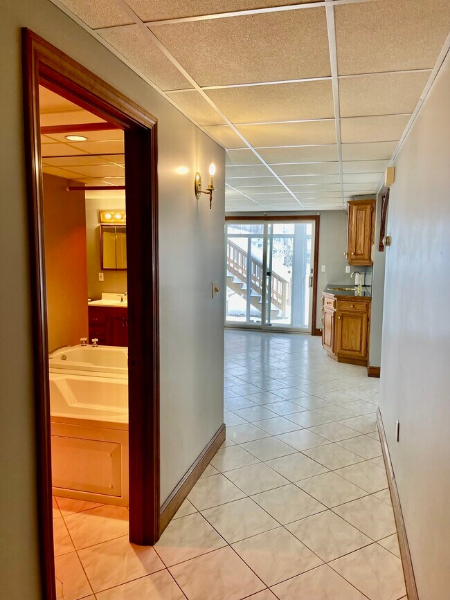 Photo - 178 Andover St