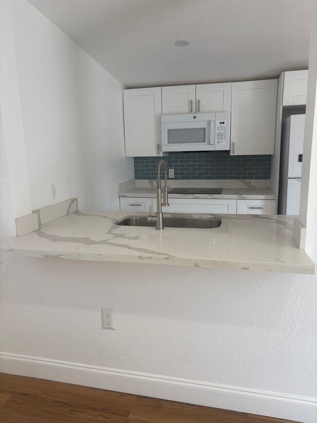 Photo - 2749 NW 29th St Unit 2