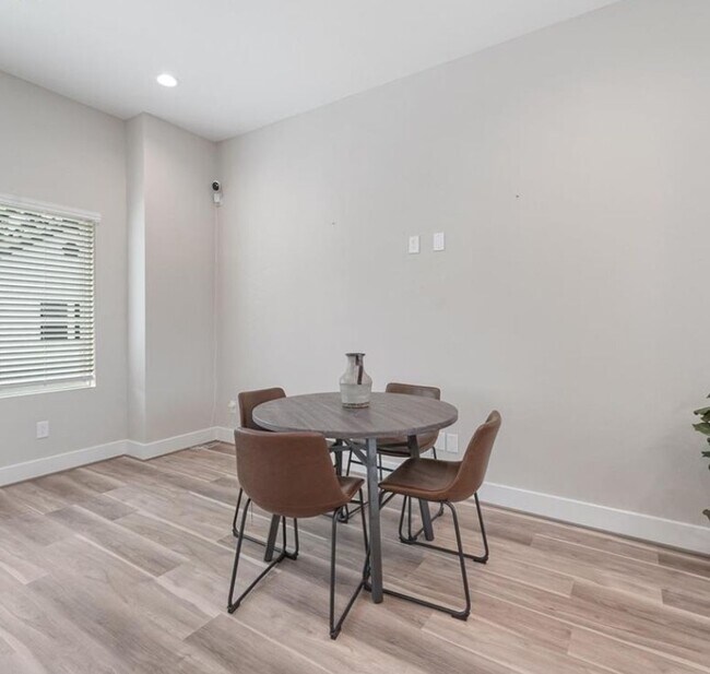 Photo - Luxury New Construction Home for Lease – Easter Jensen Area, North Houston