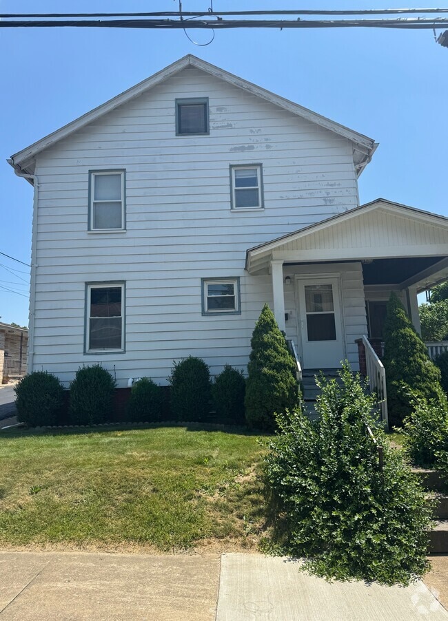 Building Photo - 567 N Walnut St Unit 2 Rental