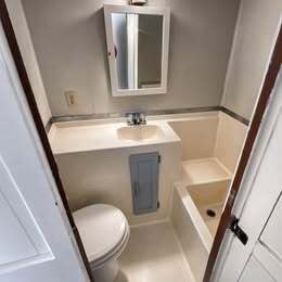 Photo - 521 Bedford Rd N