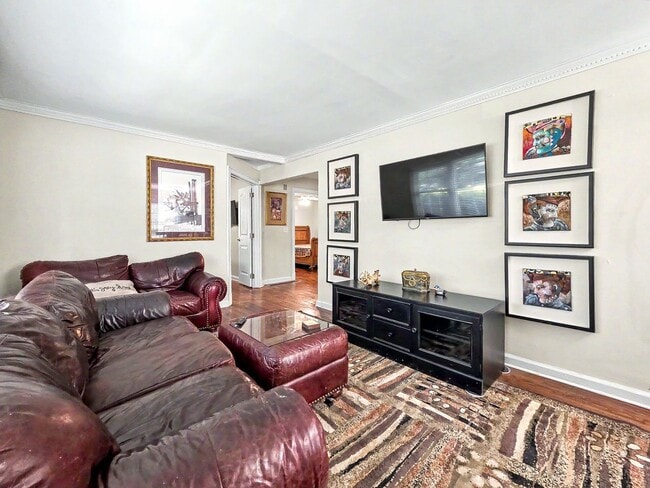 Photo - 2BR Home in West Midtown Near GA Tech and Shepherd Center! Furnished or Unfurnished.