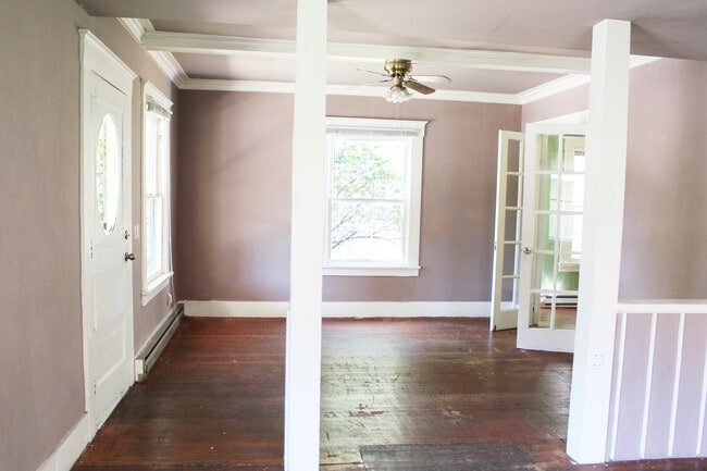 Photo - 435 NE Morton St