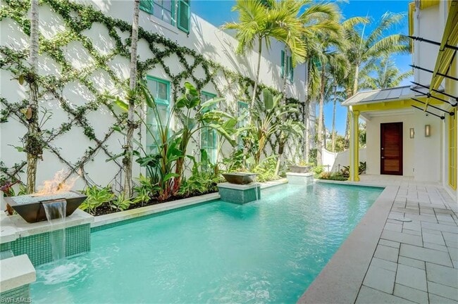 Photo - 942 9th Ave S