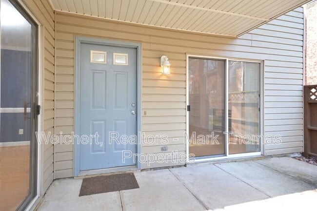 Photo - 425 Summerwalk Cir