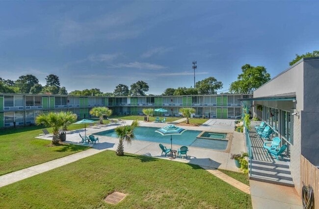 3220 North Apartments