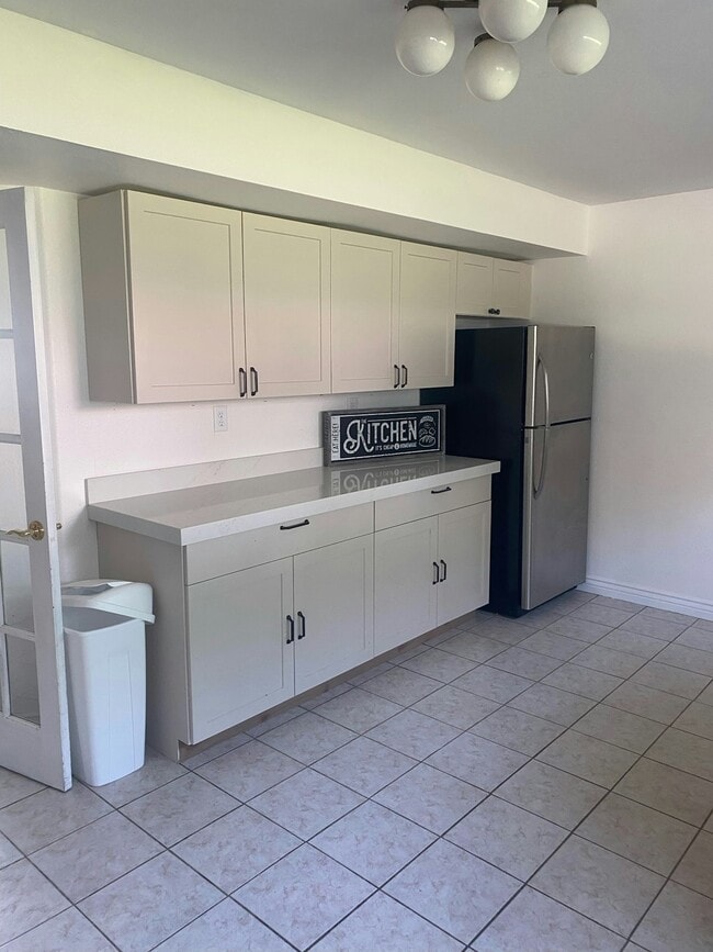 Photo - 1342 N 500 W St