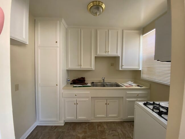 Photo - 129 N. Kenwood