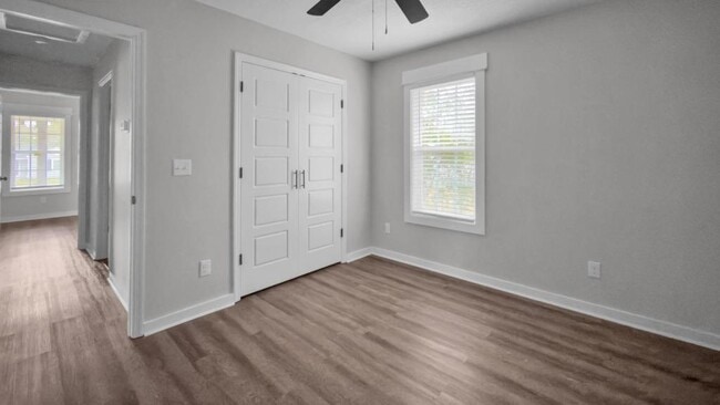 Photo - 1716 N Troup St