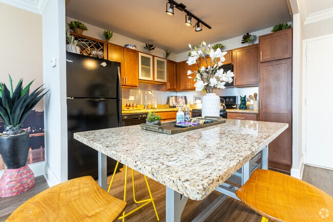 2BR, 2BA - 1,120 SF - Kitchen