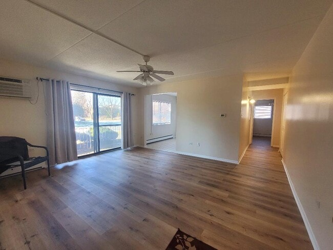 Building Photo - 7335 W 157th St Unit 1C