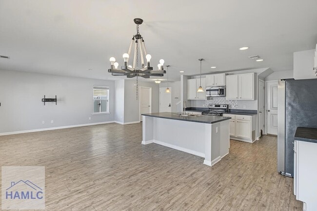 141 Davila St
