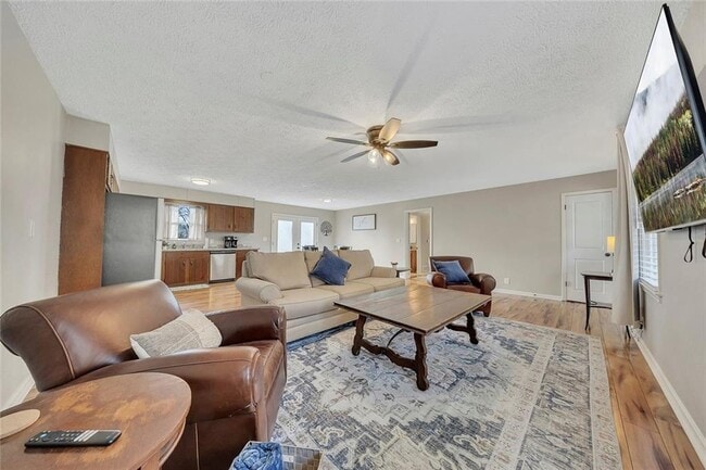 303 Nottingham Dr