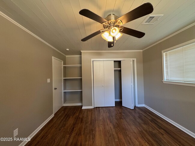 Photo - 216 Brentwood Blvd