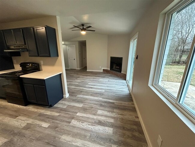 Photo - 10026 Caton Pl