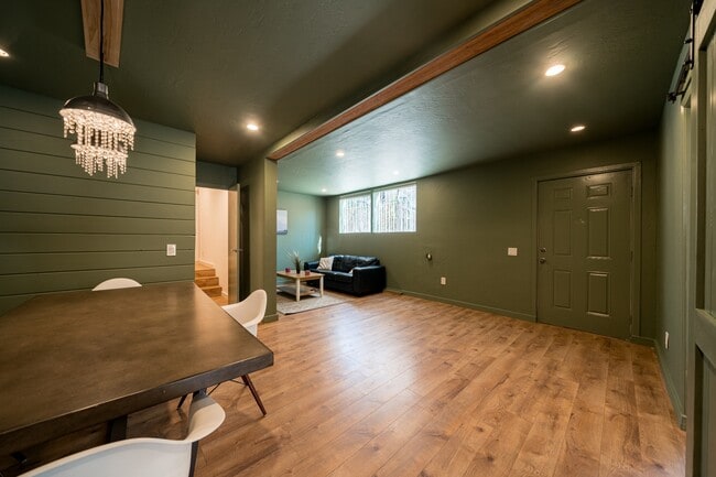 Photo - 2637 1/2 C St