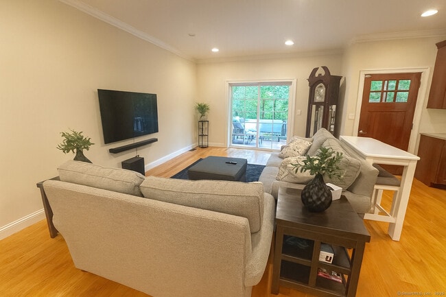Photo - 6 Murphys Ln