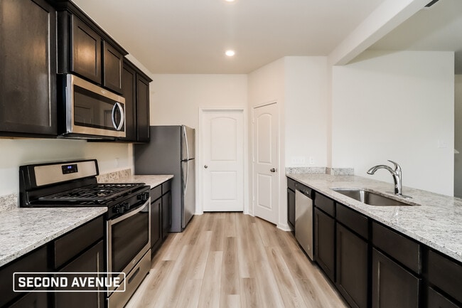 Photo - 504 Bennie Leonard St