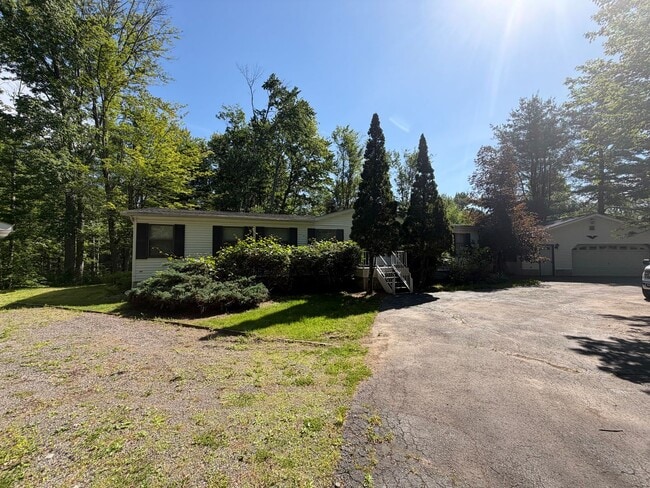 Building Photo - 166 Smith Ln