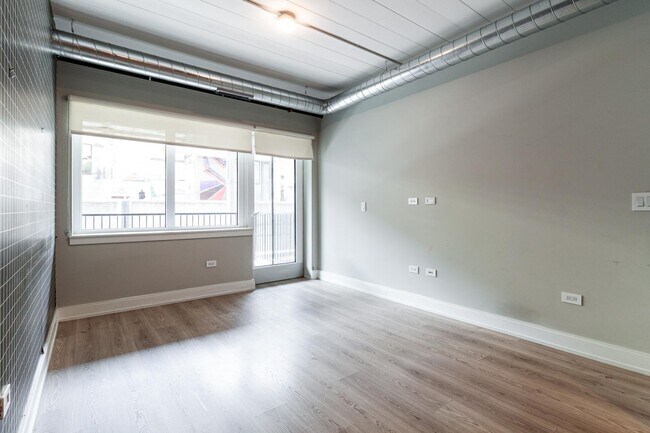 Photo - 941 W Belmont Ave Unidad 204
