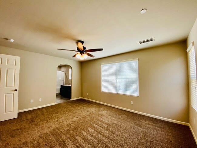 Photo - $2,195 DeWolf & Barstow, 3 Bedroom - Joy Dr, Clovis / Community Pool