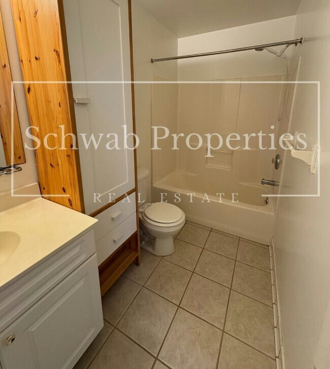 Photo - 507 Capitol Tr Unidad 203