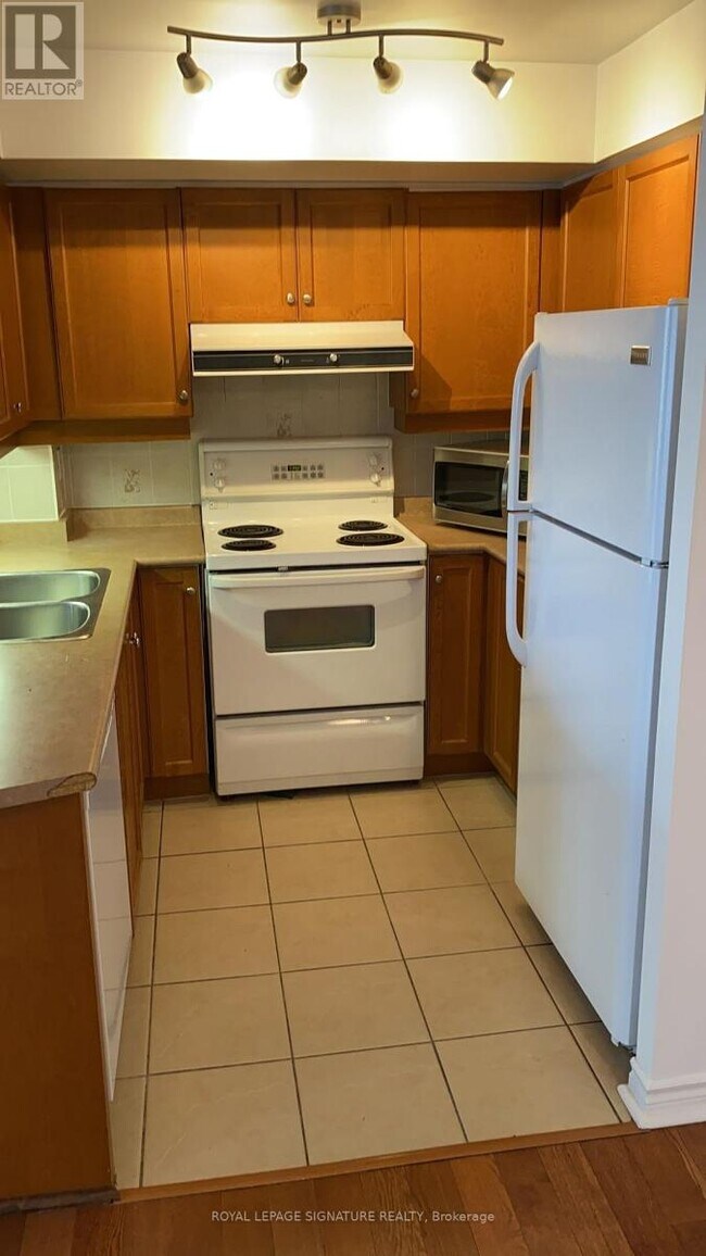 Photo - 2 Rean Dr Unit 1114