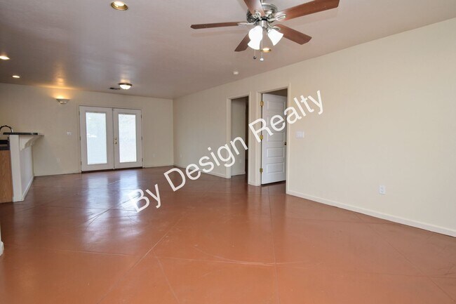 Photo - 203 S Cherry Ave