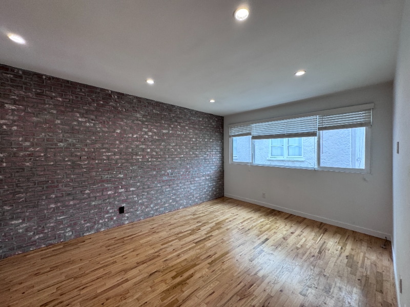 Photo - 821 Westmount Dr