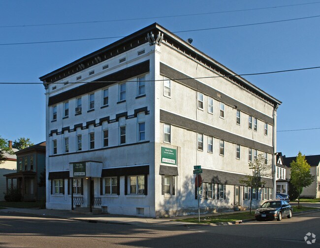 348 Maria Ave