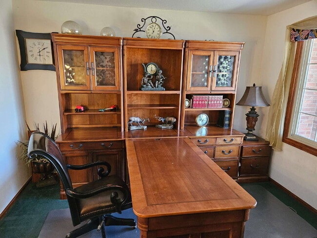 5 Bedroom/ 4 Bath Two-Story in Governors Place
