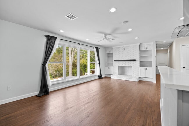 Photo - 8312 Savage Guilford Rd