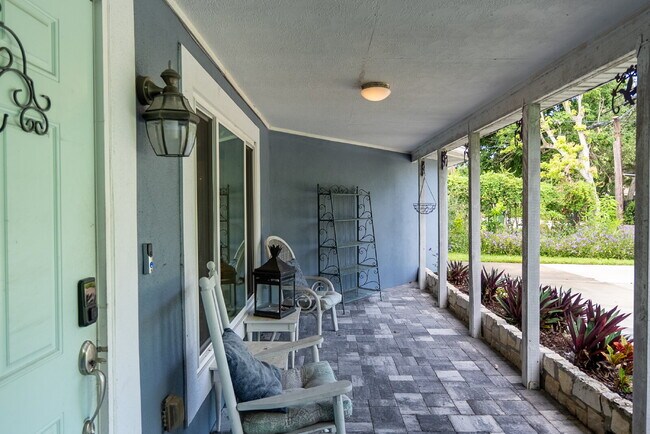Photo - Living Across from Sarasota Bay
3BR/2.5BA Home Minutes to Downtown – Yardwork Included