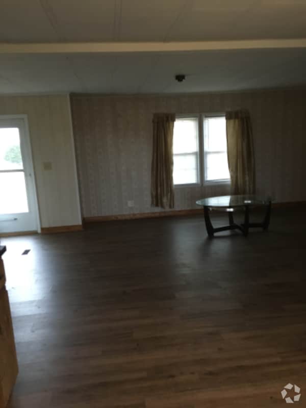 Building Photo - 606 Charlie Kuntz Rd Rental