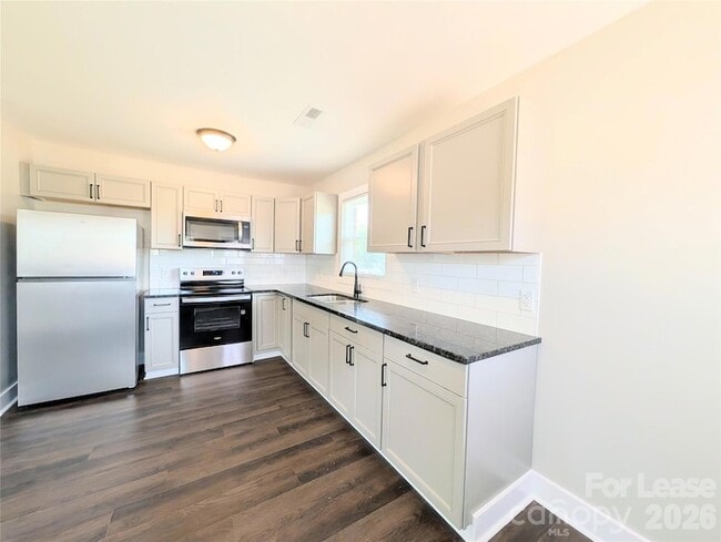 Photo - 202 Ebenezer Rd