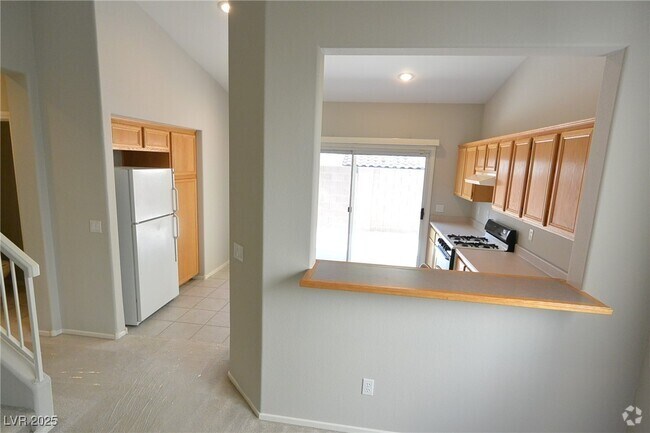 Building Photo - 10412 Sloping Hill Ave Rental