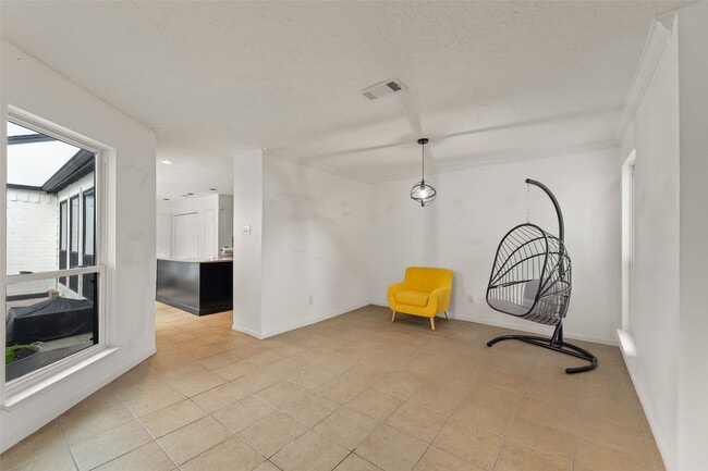 Photo - 1538 Beaconshire