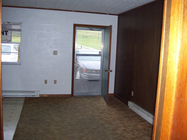 Photo - 4561 Nails Creek Rd