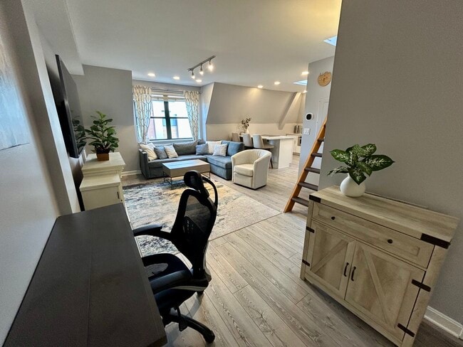 Building Photo - 59 Brainerd Rd Unit 503